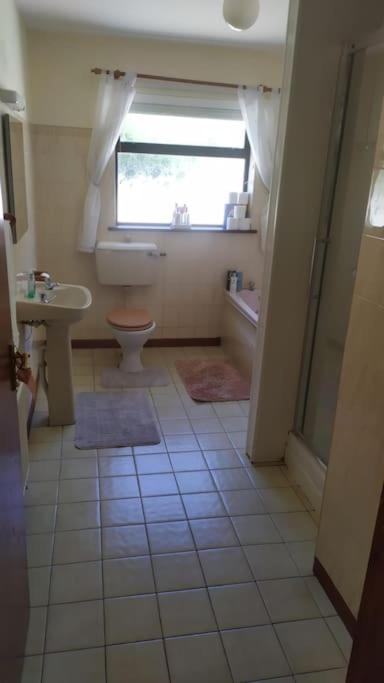 Cheerful 3 Bedroom House With Fantastic Views Shercock Bagian luar foto