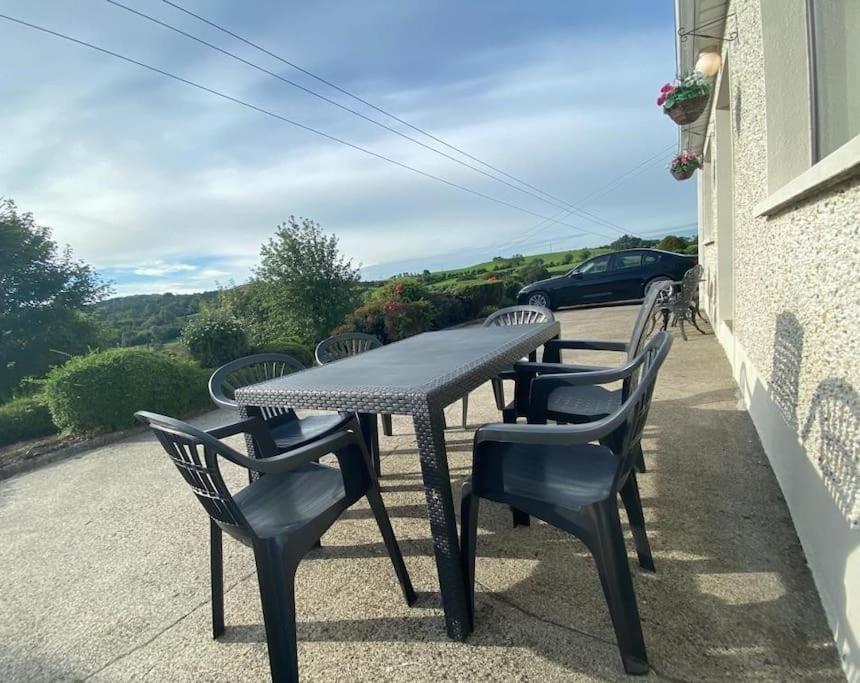 Cheerful 3 Bedroom House With Fantastic Views Shercock Bagian luar foto