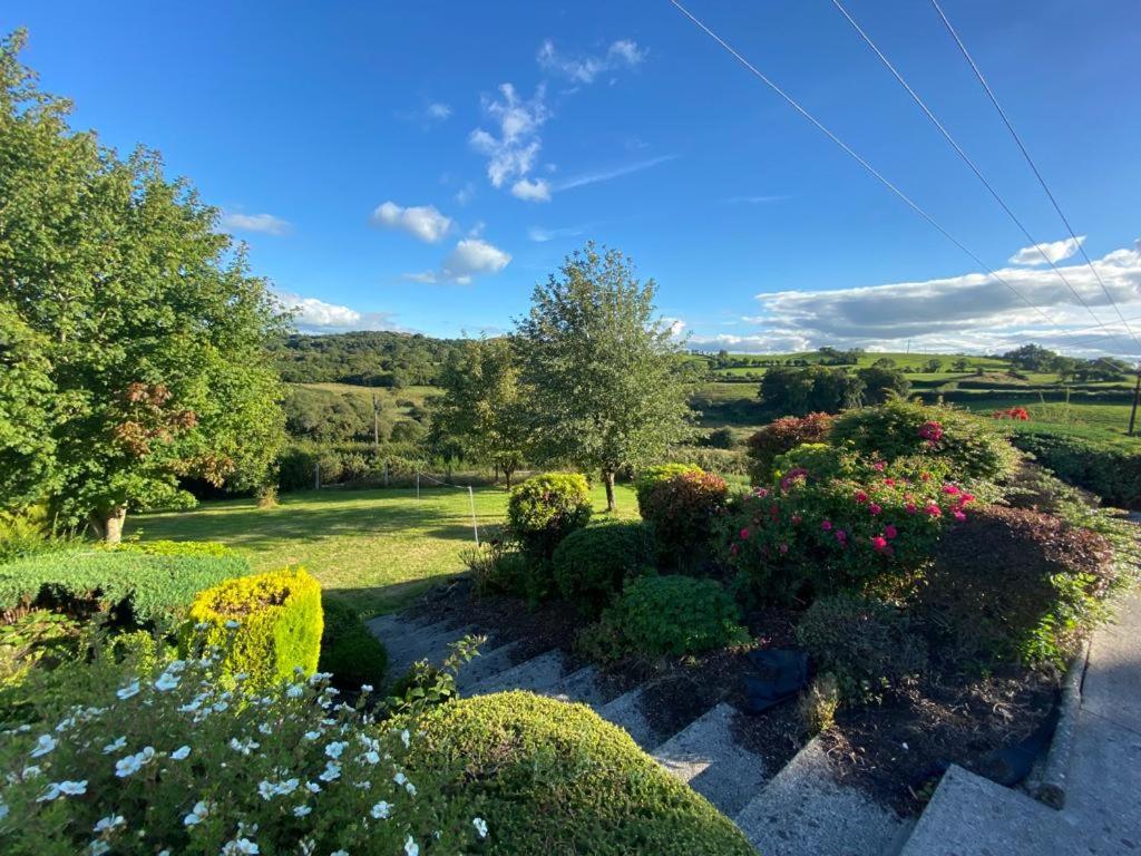 Cheerful 3 Bedroom House With Fantastic Views Shercock Bagian luar foto
