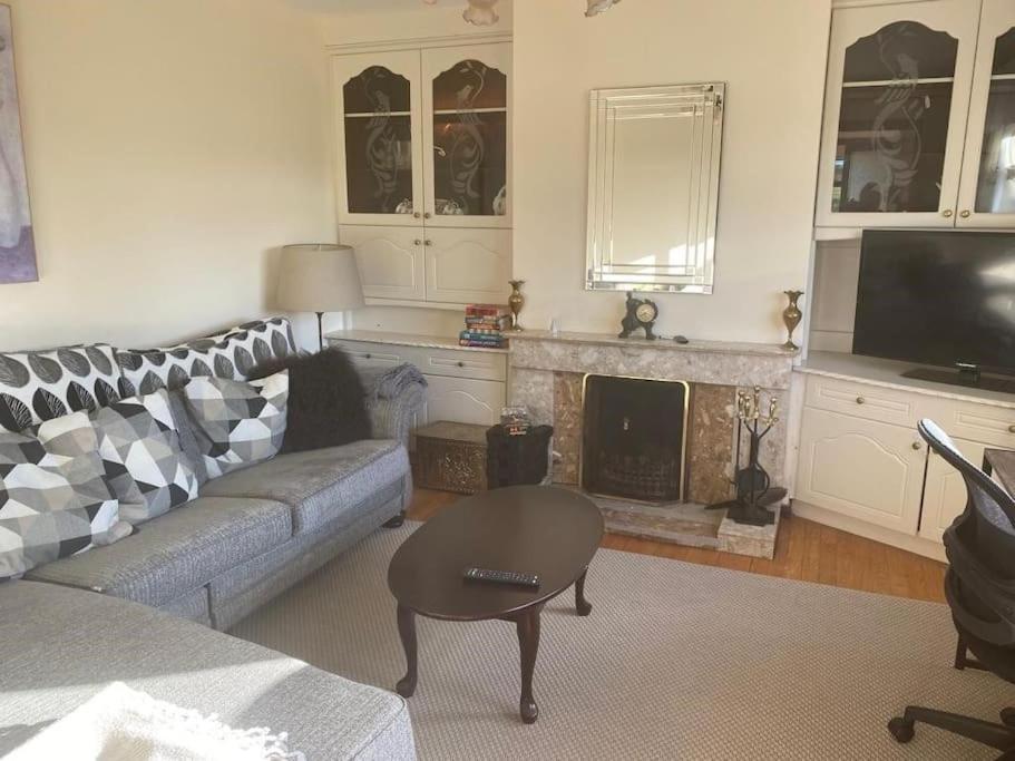 Cheerful 3 Bedroom House With Fantastic Views Shercock Bagian luar foto